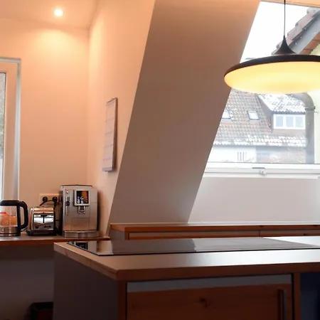 Wunderschone Helle Wohnung, 10 Min Zum Zentrum アパート