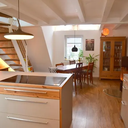 Apartment Wunderschone Helle Wohnung, 10 Min Zum Zentrum