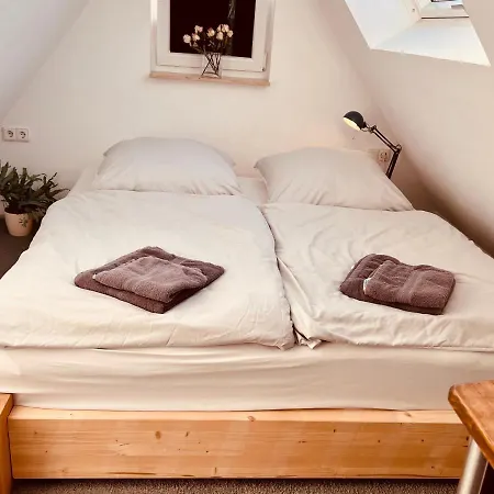 Wunderschone Helle Wohnung, 10 Min Zum Zentrum *